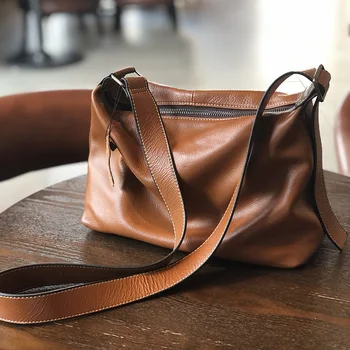 2023 Осенняя новая сумка, женская сумка через плечо большой емкости, простая кожаная сумка через плечо, сумка для путешествий и отдыха, Большая сумка